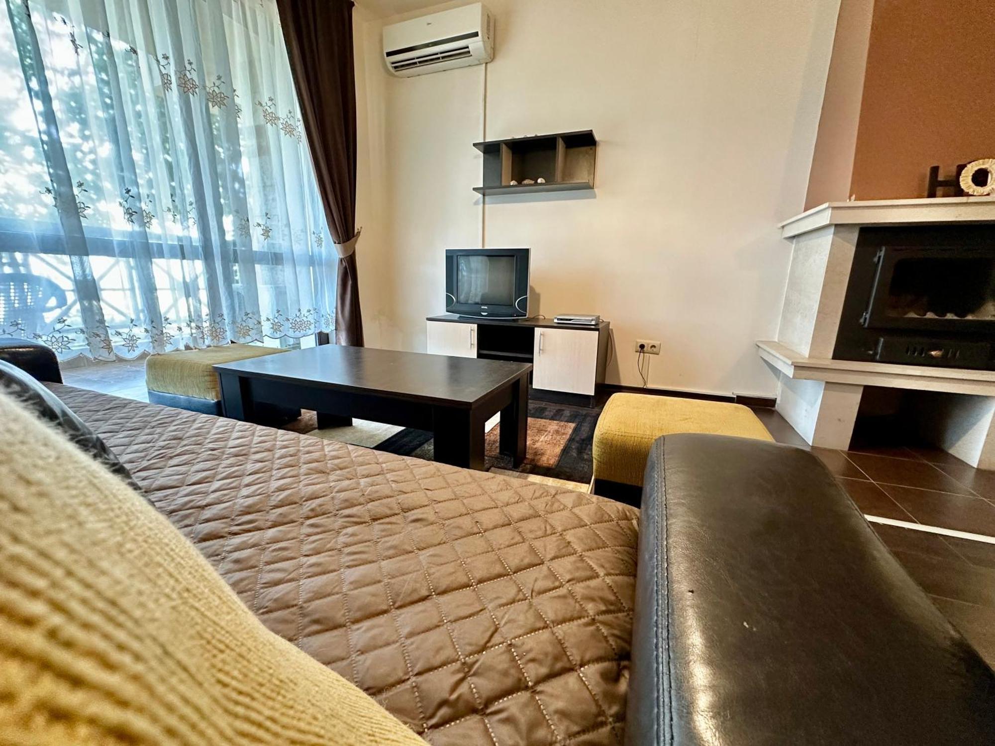 Menada Imperial Heights Villas Slăntjev Brjag Exteriör bild