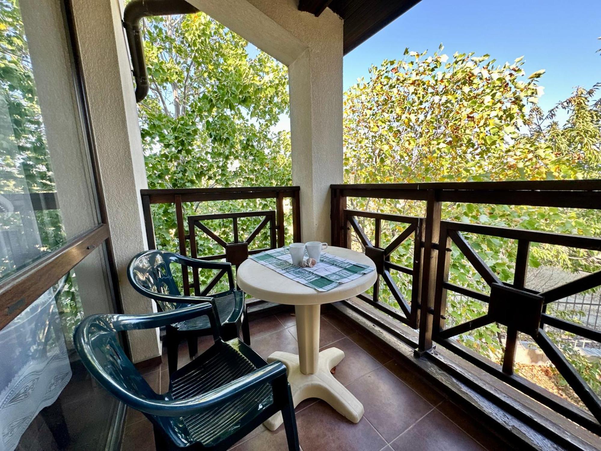 Menada Imperial Heights Villas Slăntjev Brjag Exteriör bild