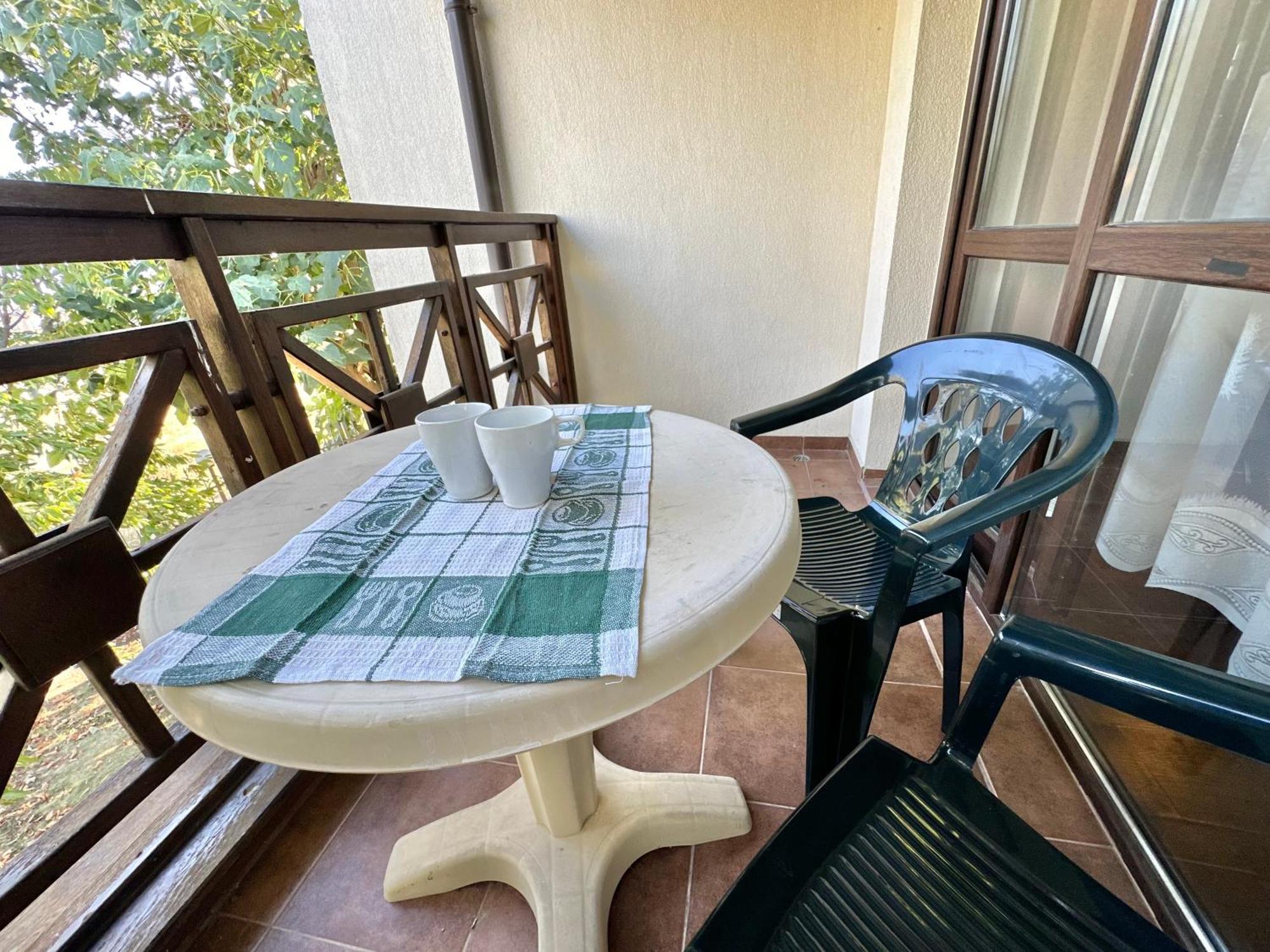 Menada Imperial Heights Villas Slăntjev Brjag Exteriör bild