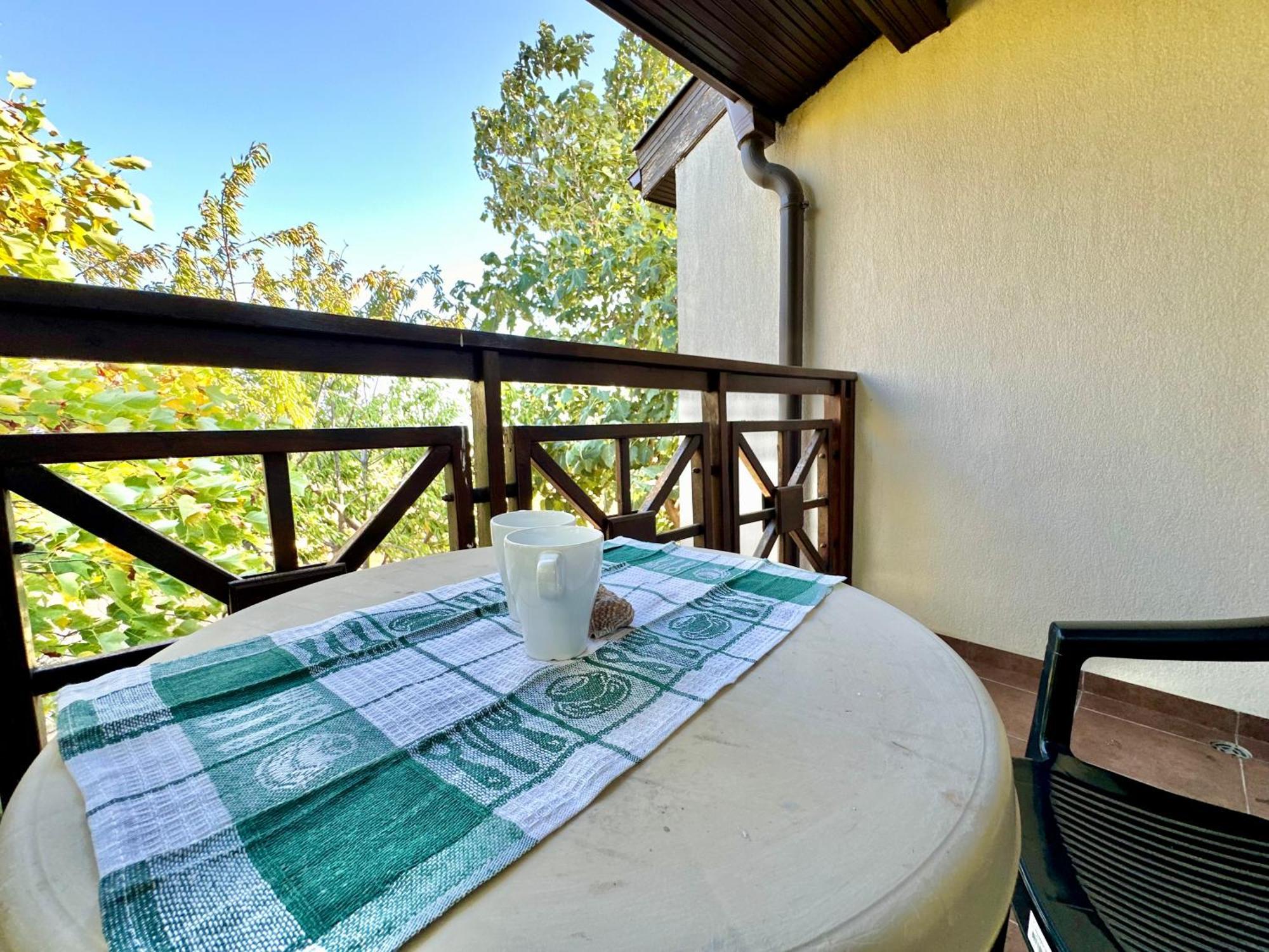 Menada Imperial Heights Villas Slăntjev Brjag Exteriör bild