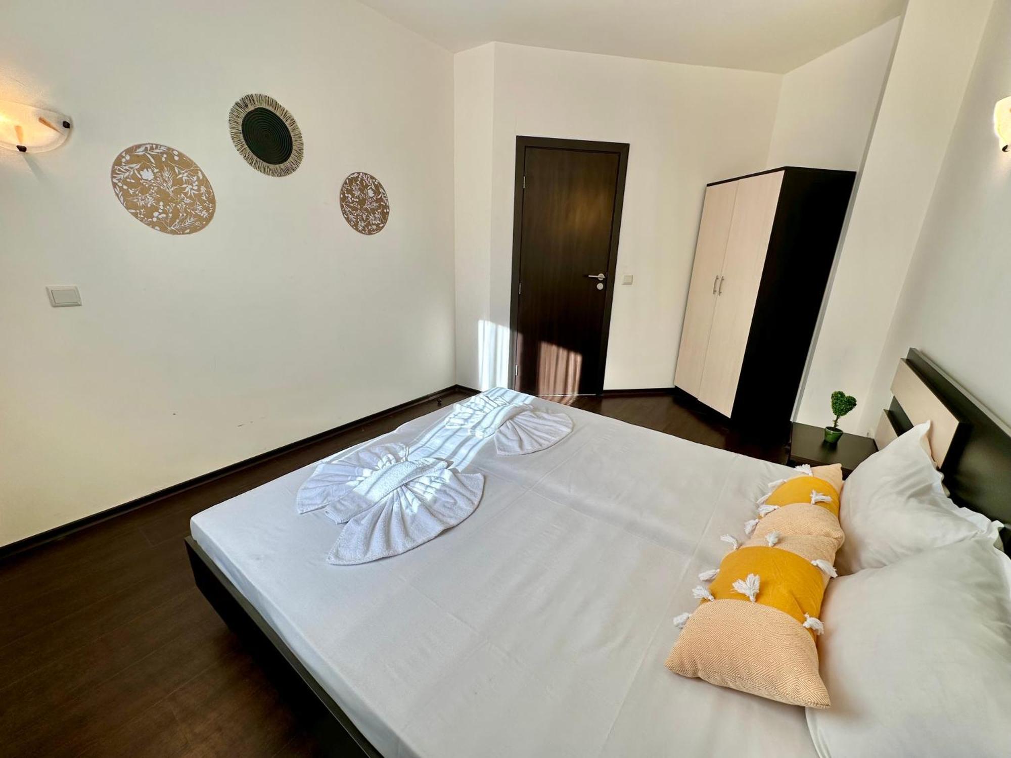 Menada Imperial Heights Villas Slăntjev Brjag Exteriör bild