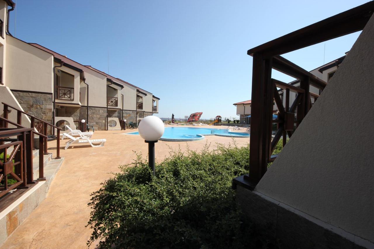 Menada Imperial Heights Villas Slăntjev Brjag Exteriör bild